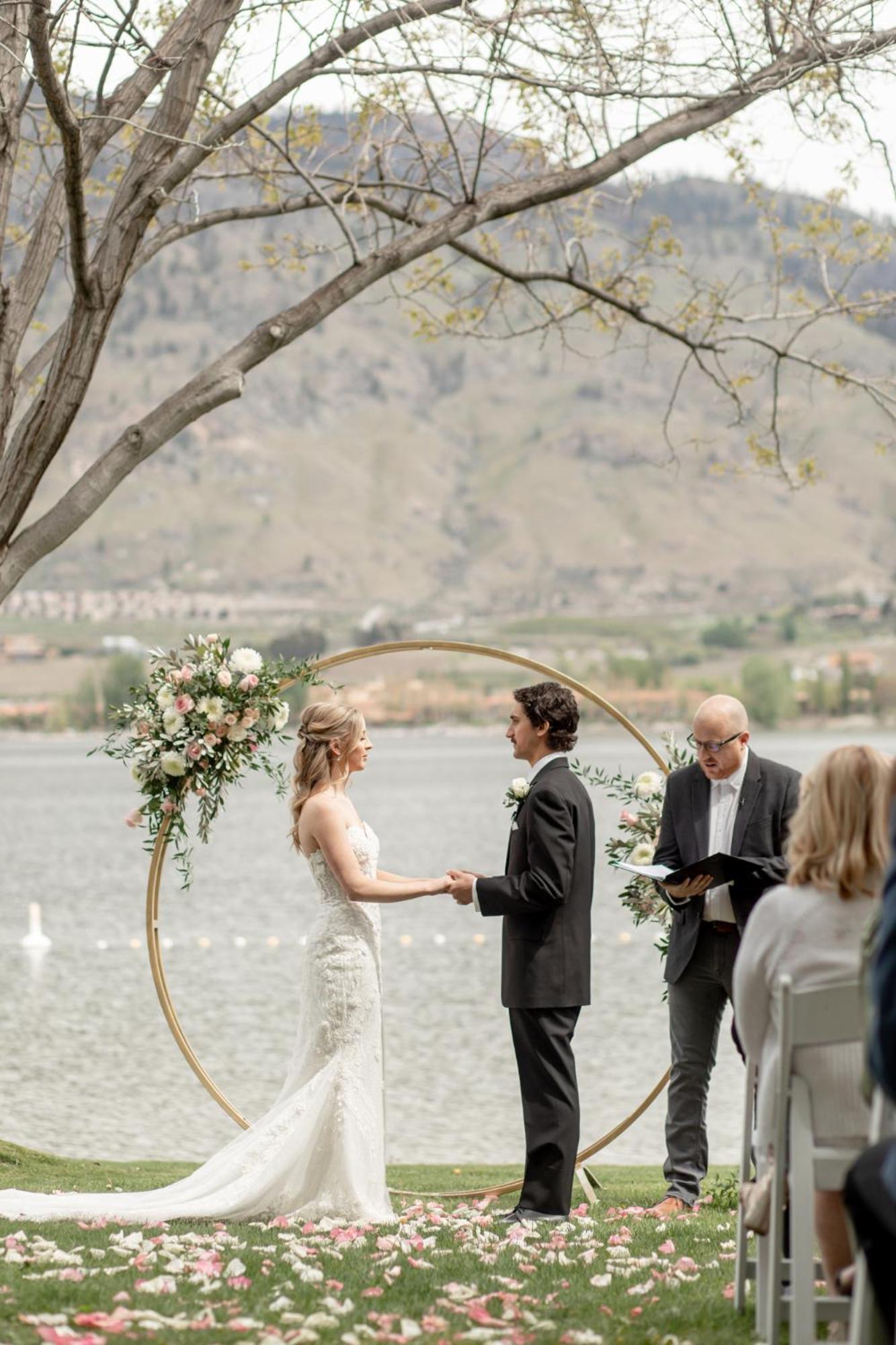Watermark Beach Resort Osoyoos Exterior foto