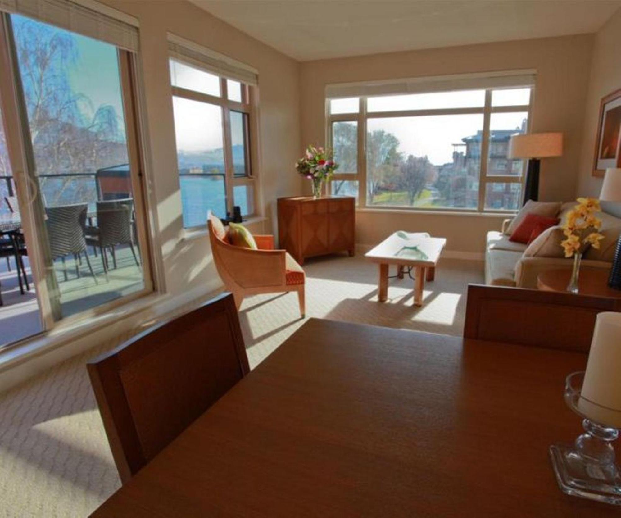 Watermark Beach Resort Osoyoos Exterior foto